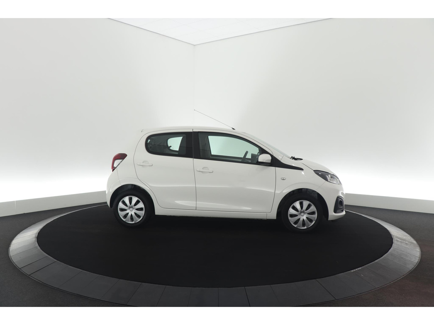 Peugeot Peugeot