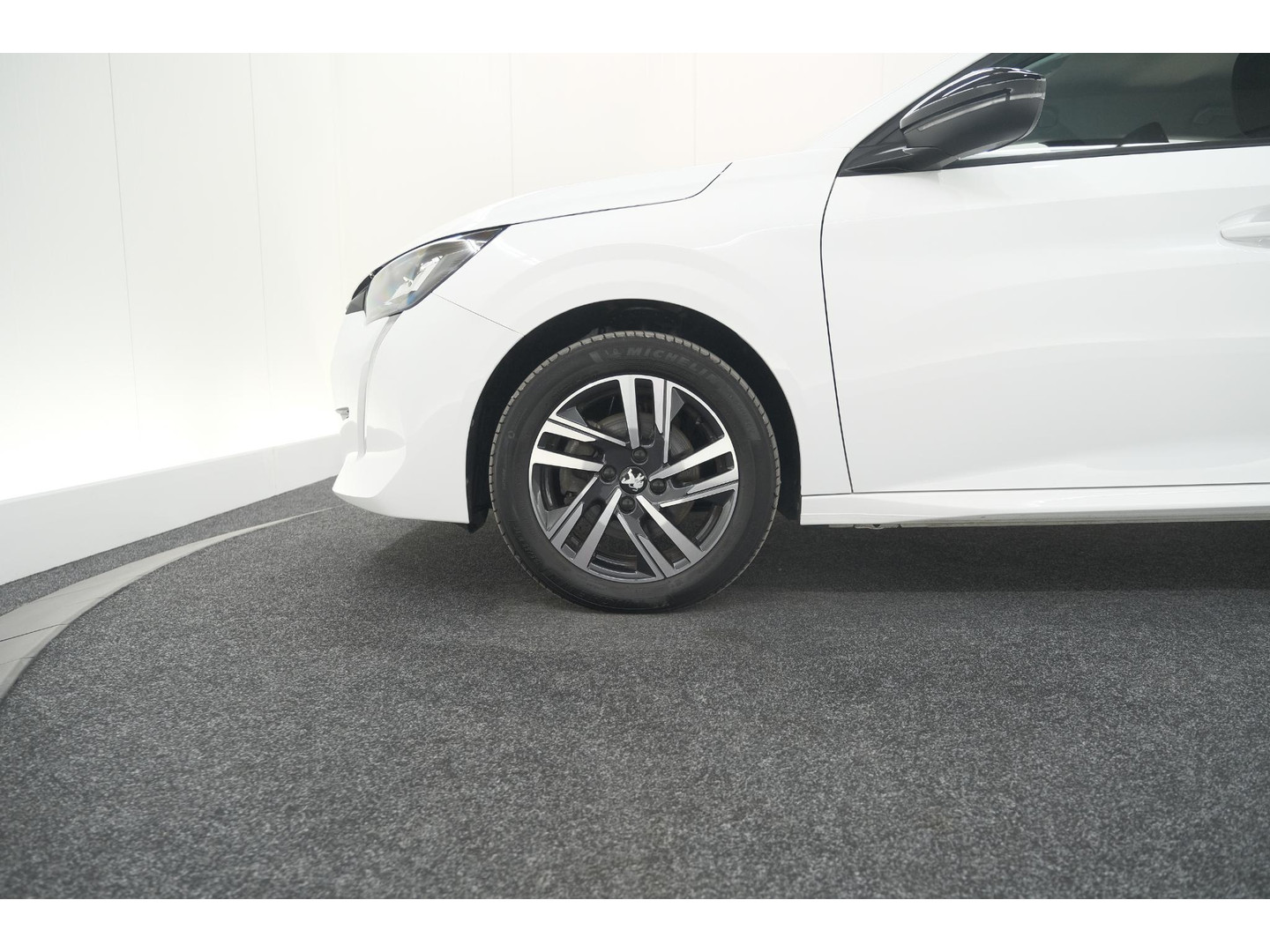 Peugeot Peugeot