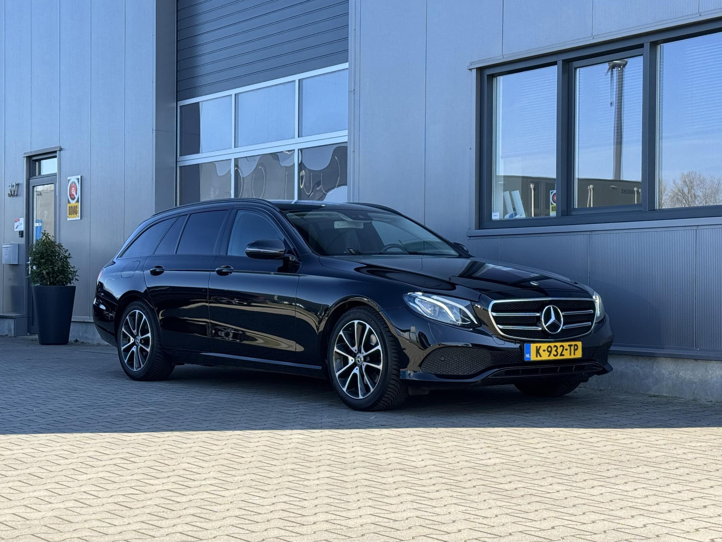 Mercedes-Benz Mercedes-Benz