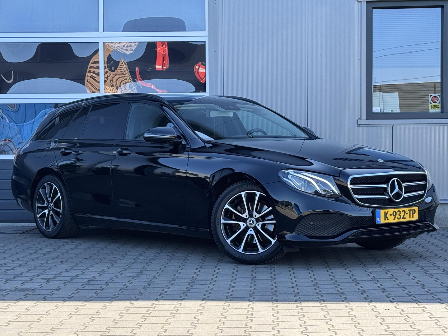 Mercedes-Benz Mercedes-Benz