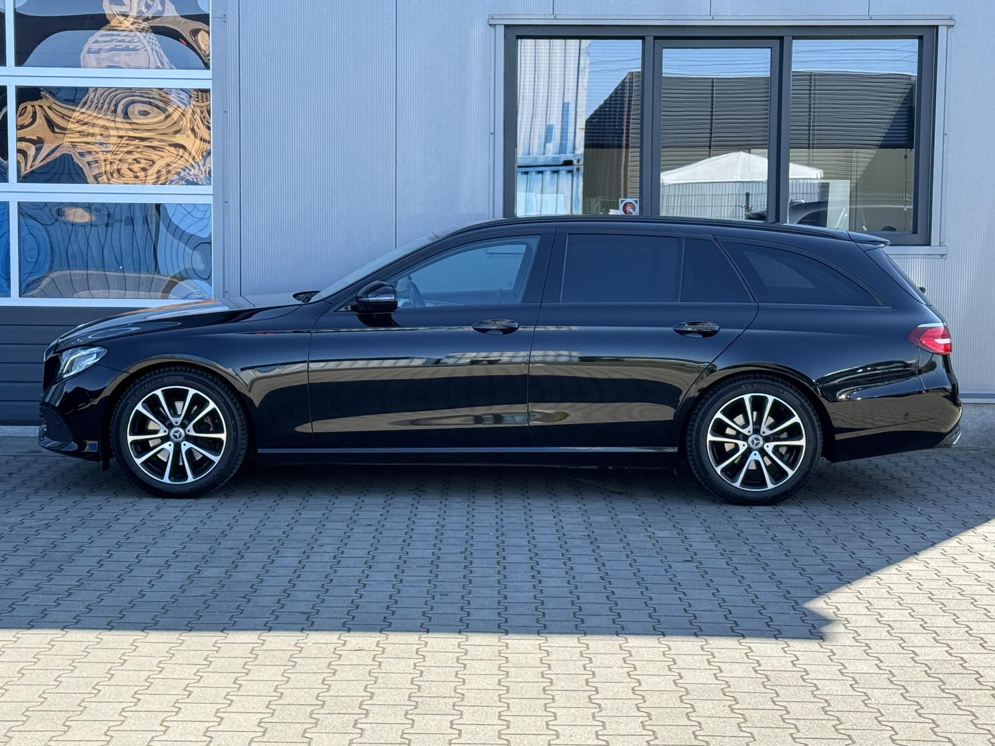 Mercedes-Benz Mercedes-Benz