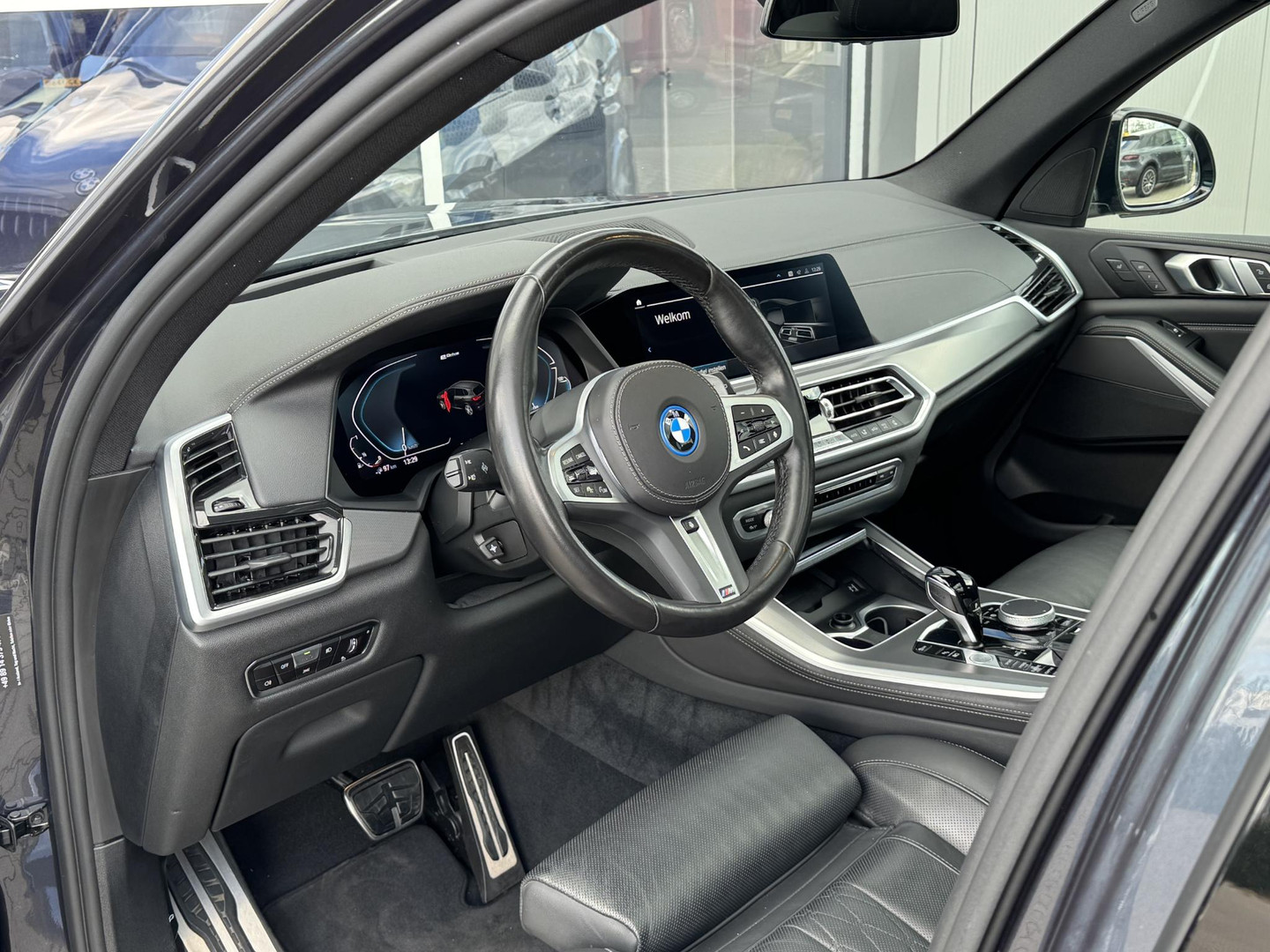 BMW BMW