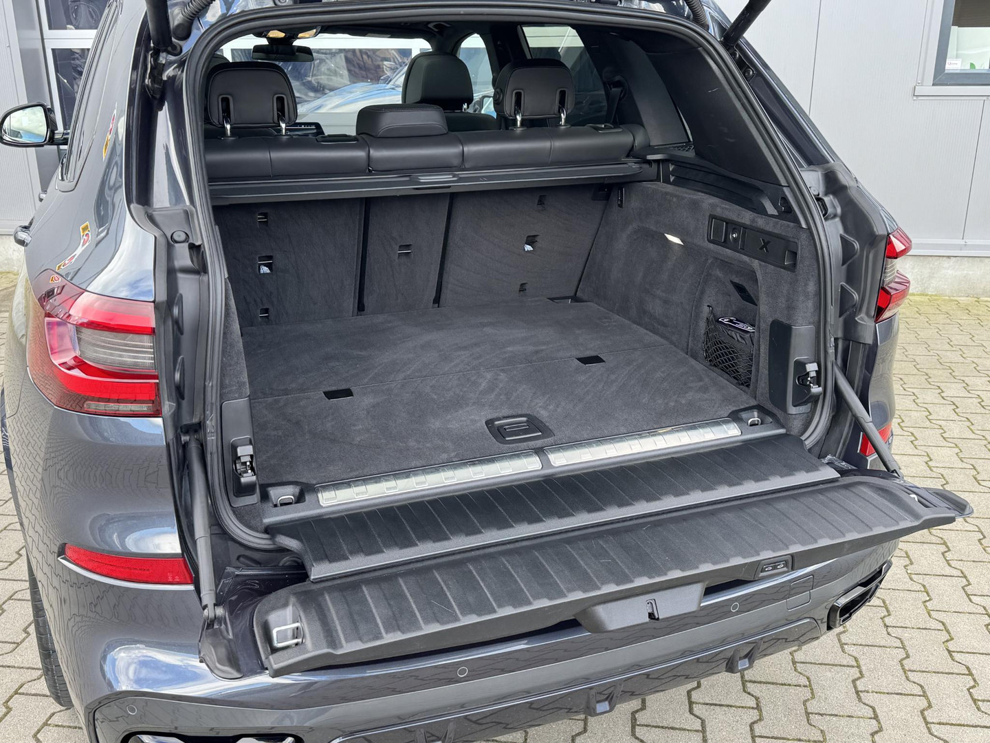 BMW BMW