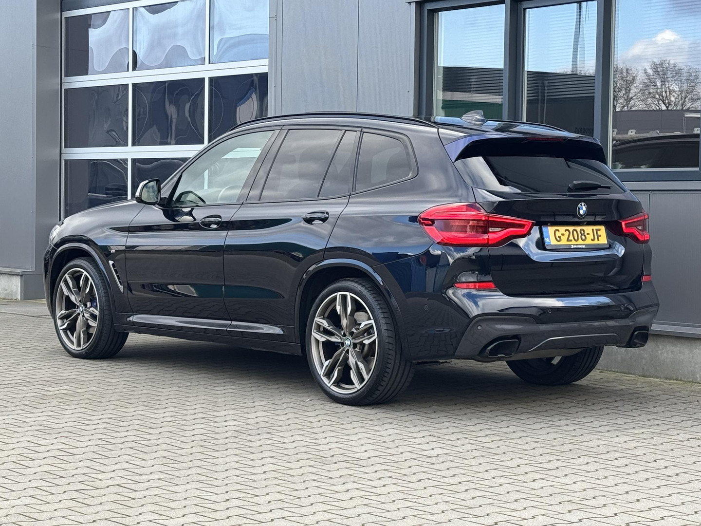 BMW