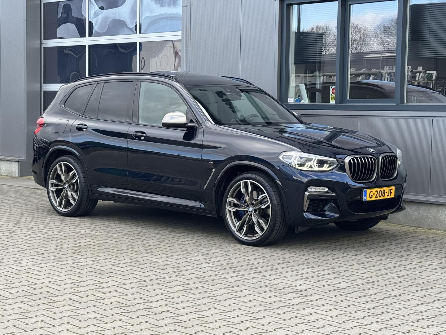 BMW