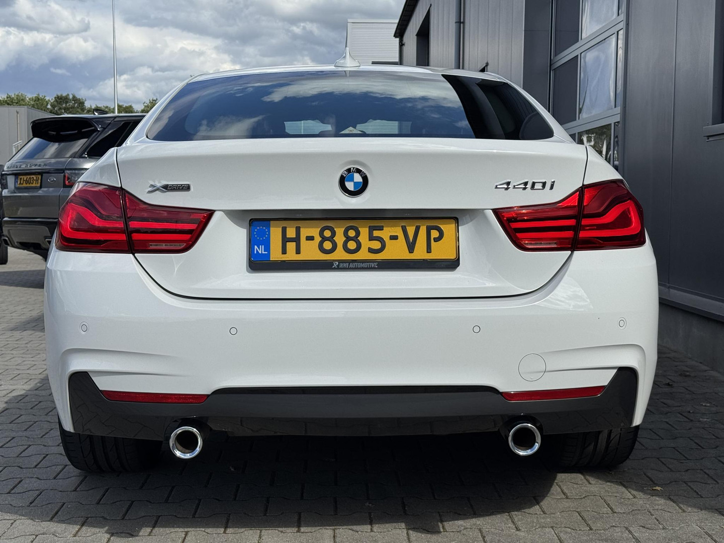 BMW BMW