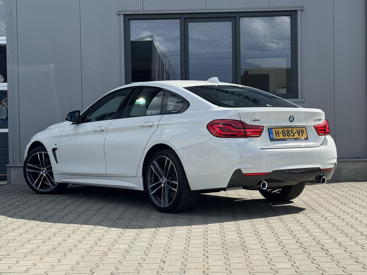 BMW BMW