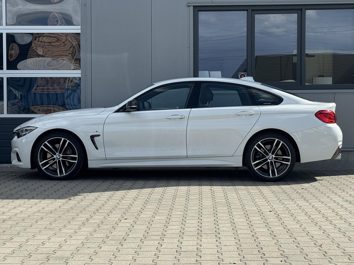 BMW BMW