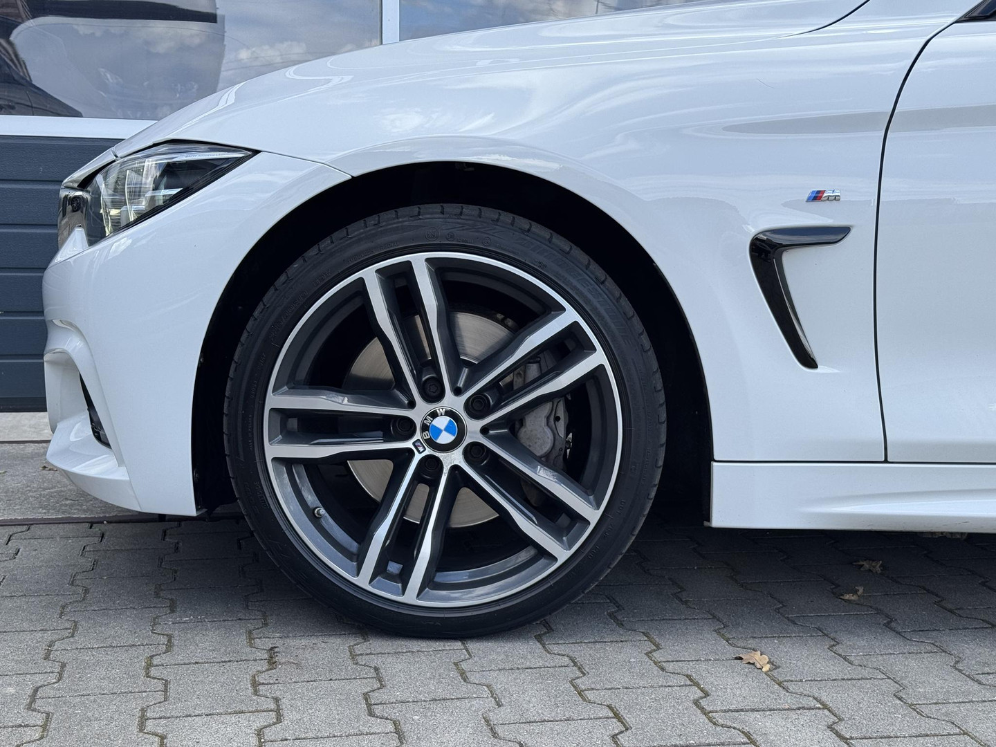BMW BMW