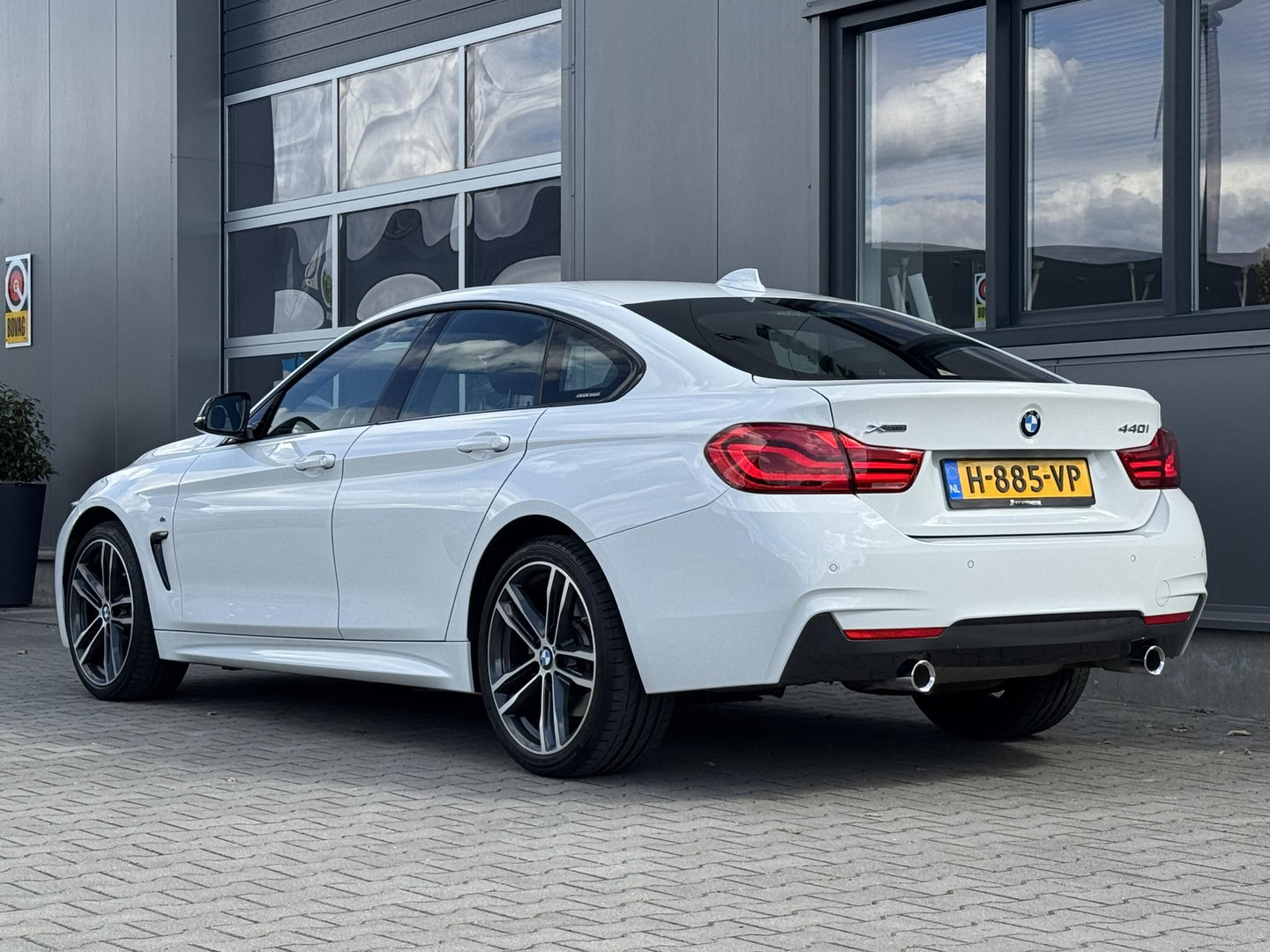 BMW BMW