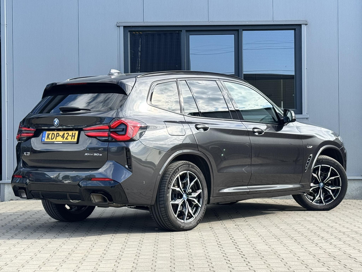 BMW