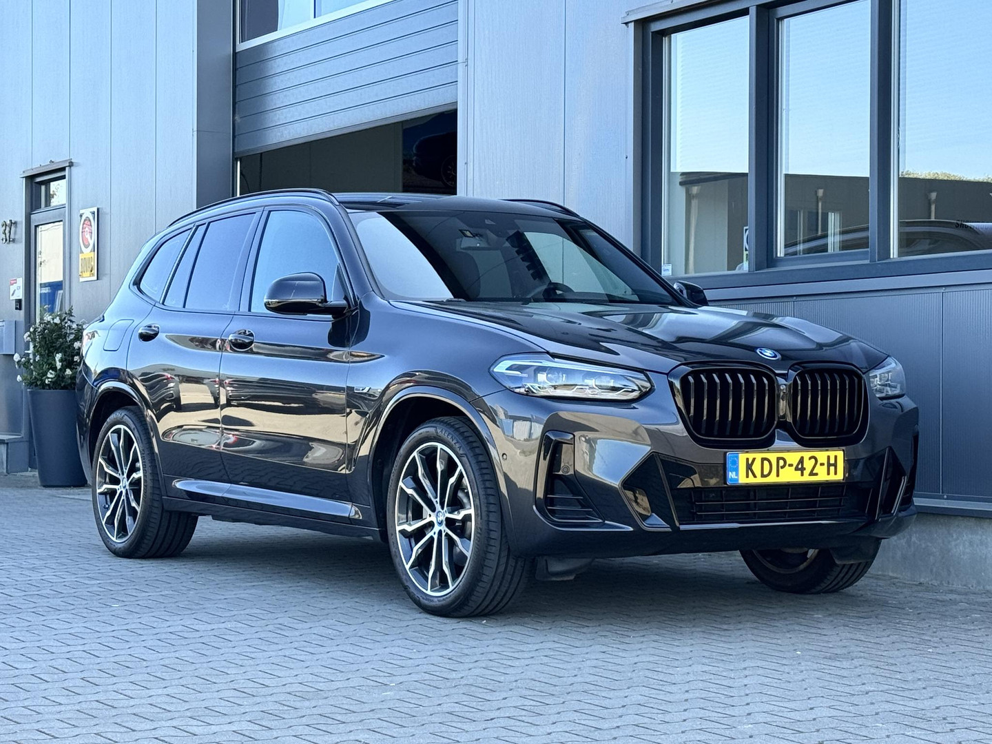 BMW
