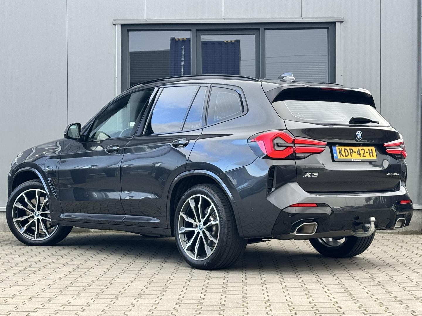 BMW
