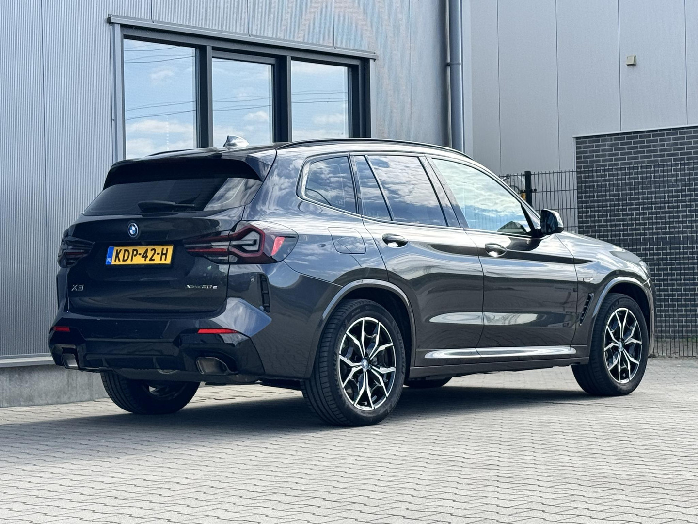 BMW