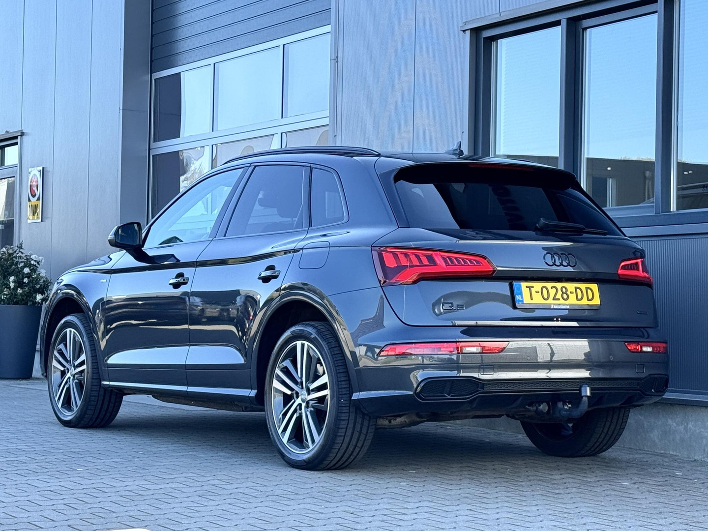 Audi