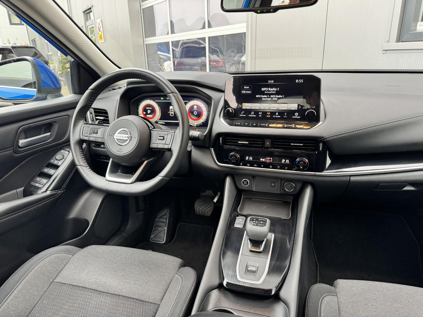 Nissan Nissan