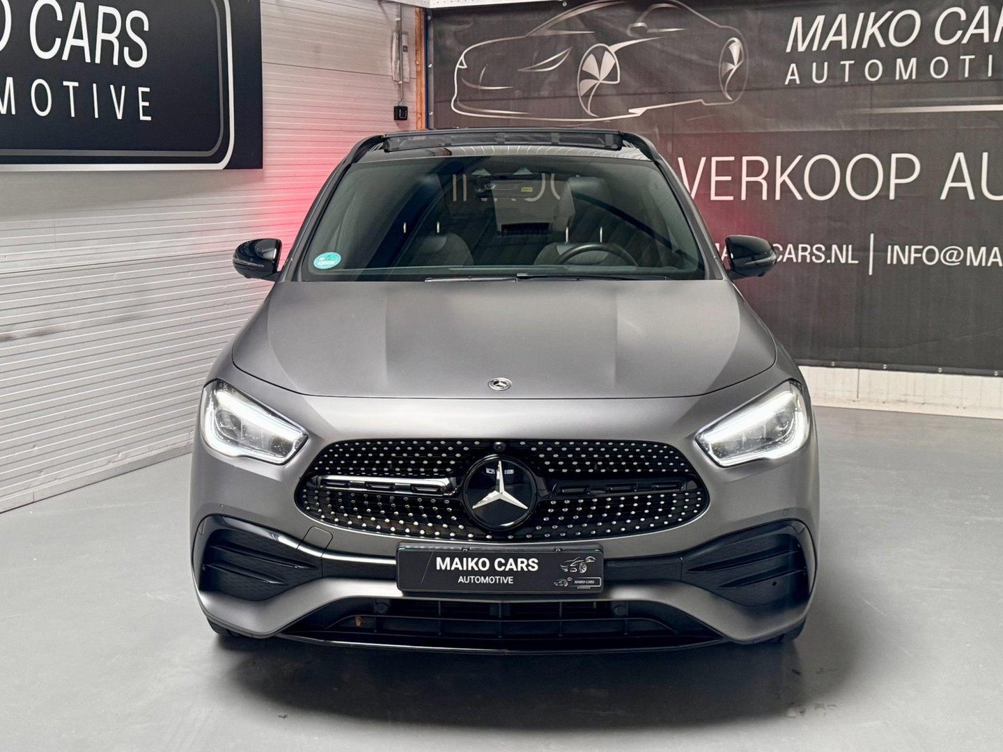 Mercedes-Benz Mercedes-Benz