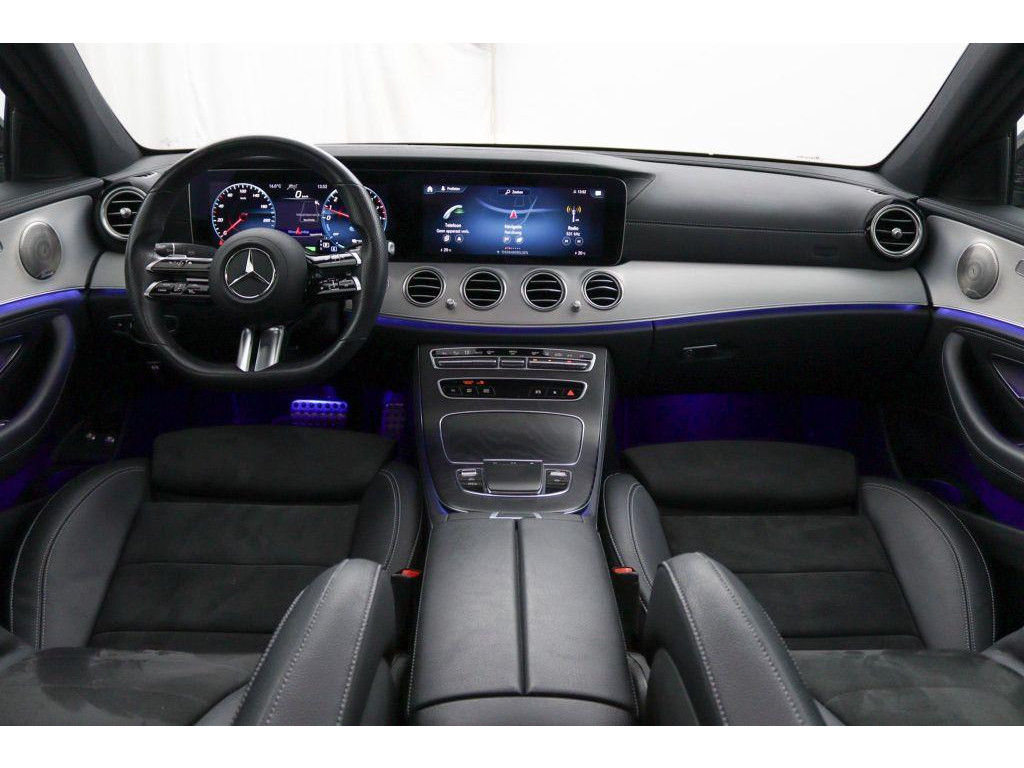 Mercedes-Benz Mercedes-Benz
