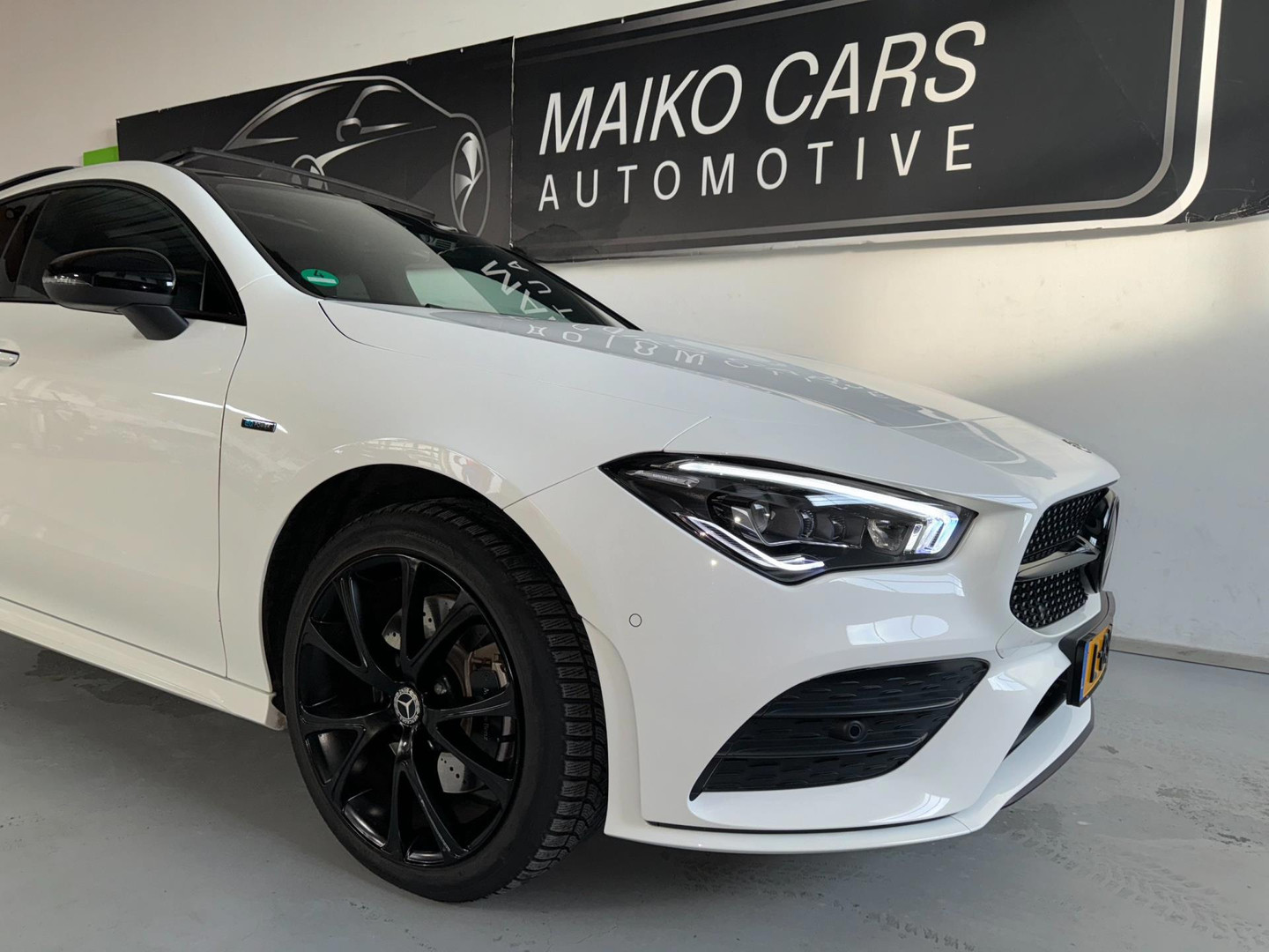 Mercedes-Benz Mercedes-Benz