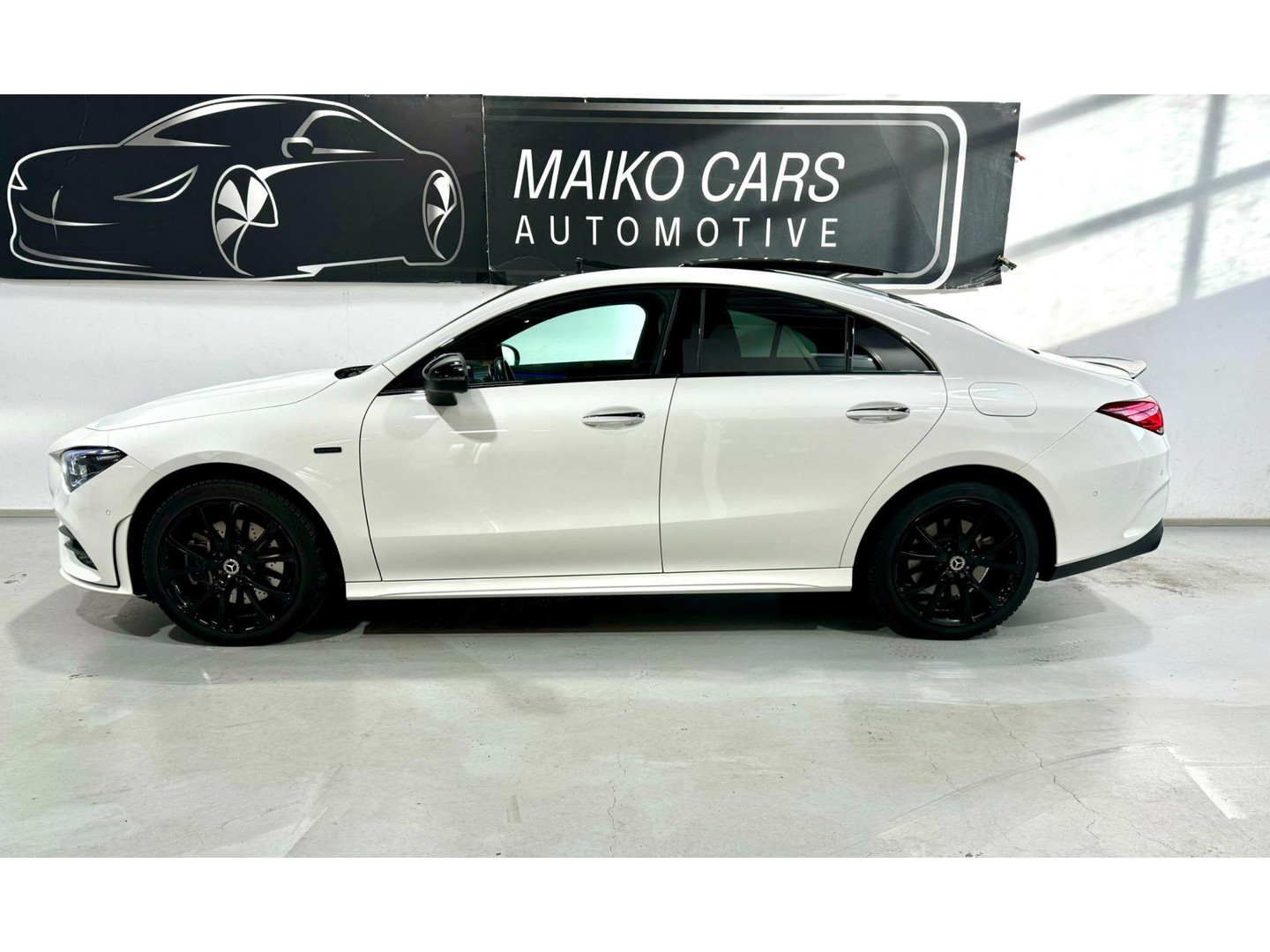 Mercedes-Benz Mercedes-Benz