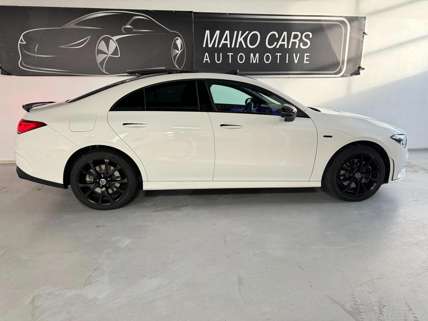 Mercedes-Benz Mercedes-Benz