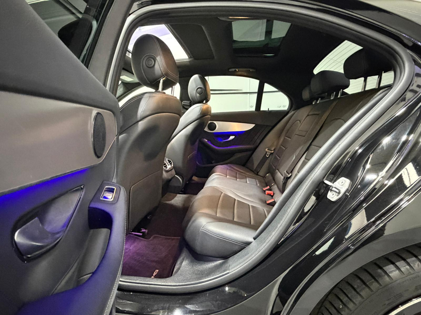 Mercedes-Benz Mercedes-Benz