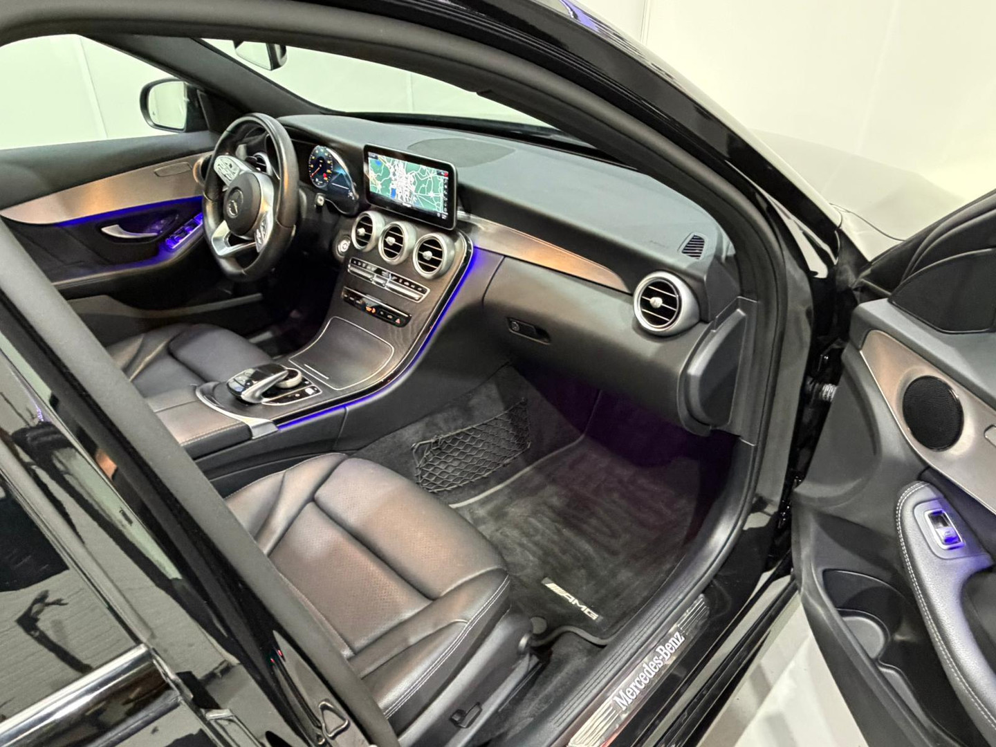 Mercedes-Benz Mercedes-Benz