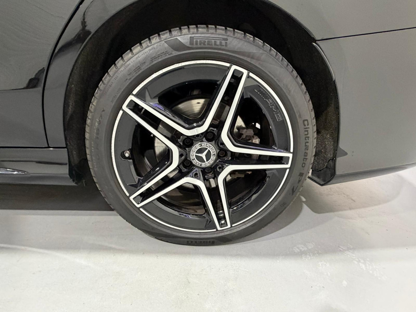 Mercedes-Benz Mercedes-Benz