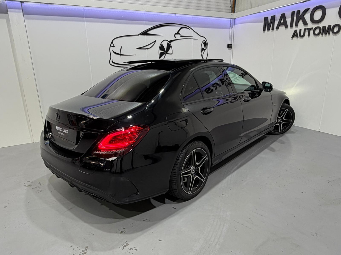 Mercedes-Benz Mercedes-Benz