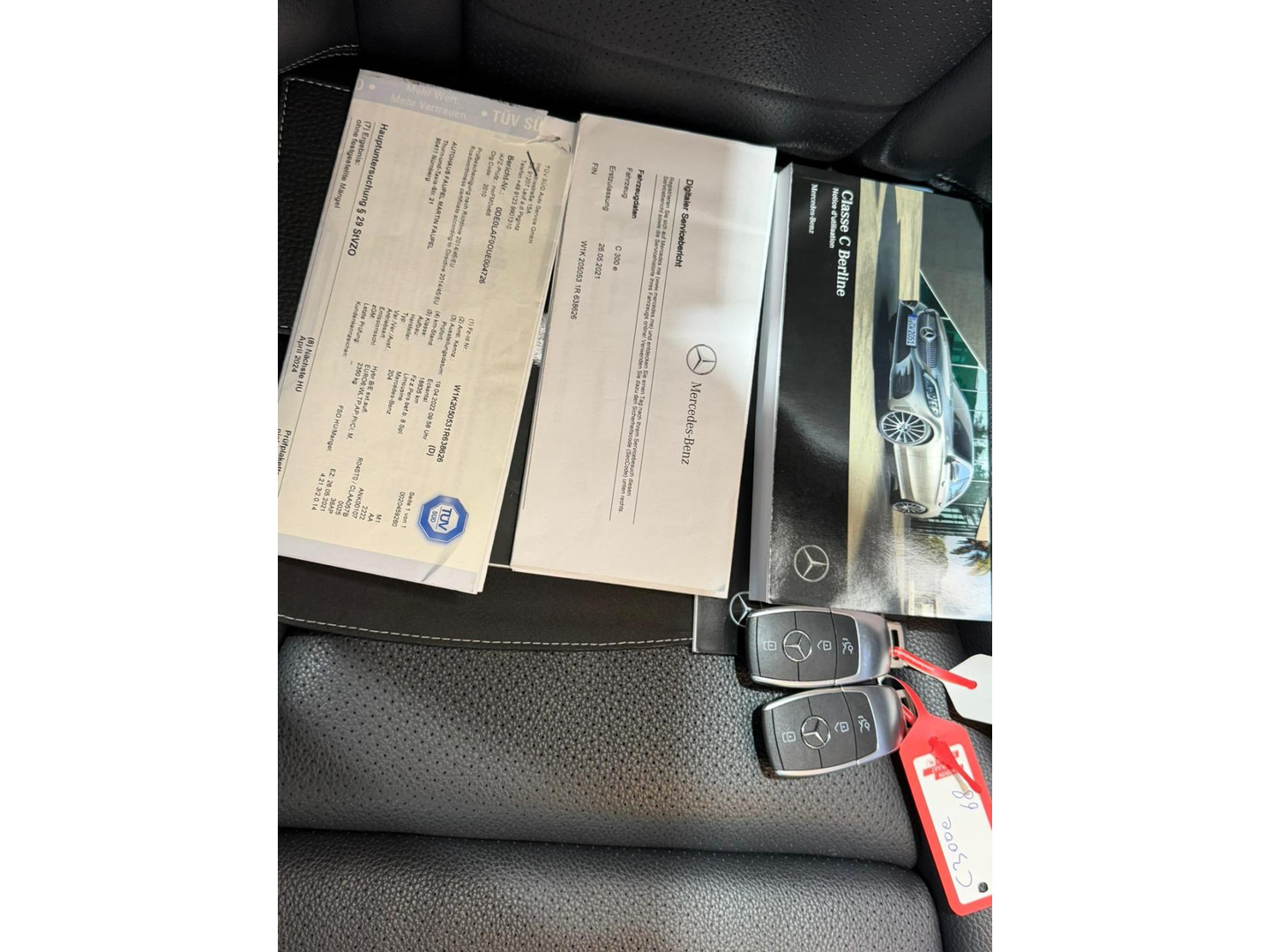 Mercedes-Benz Mercedes-Benz