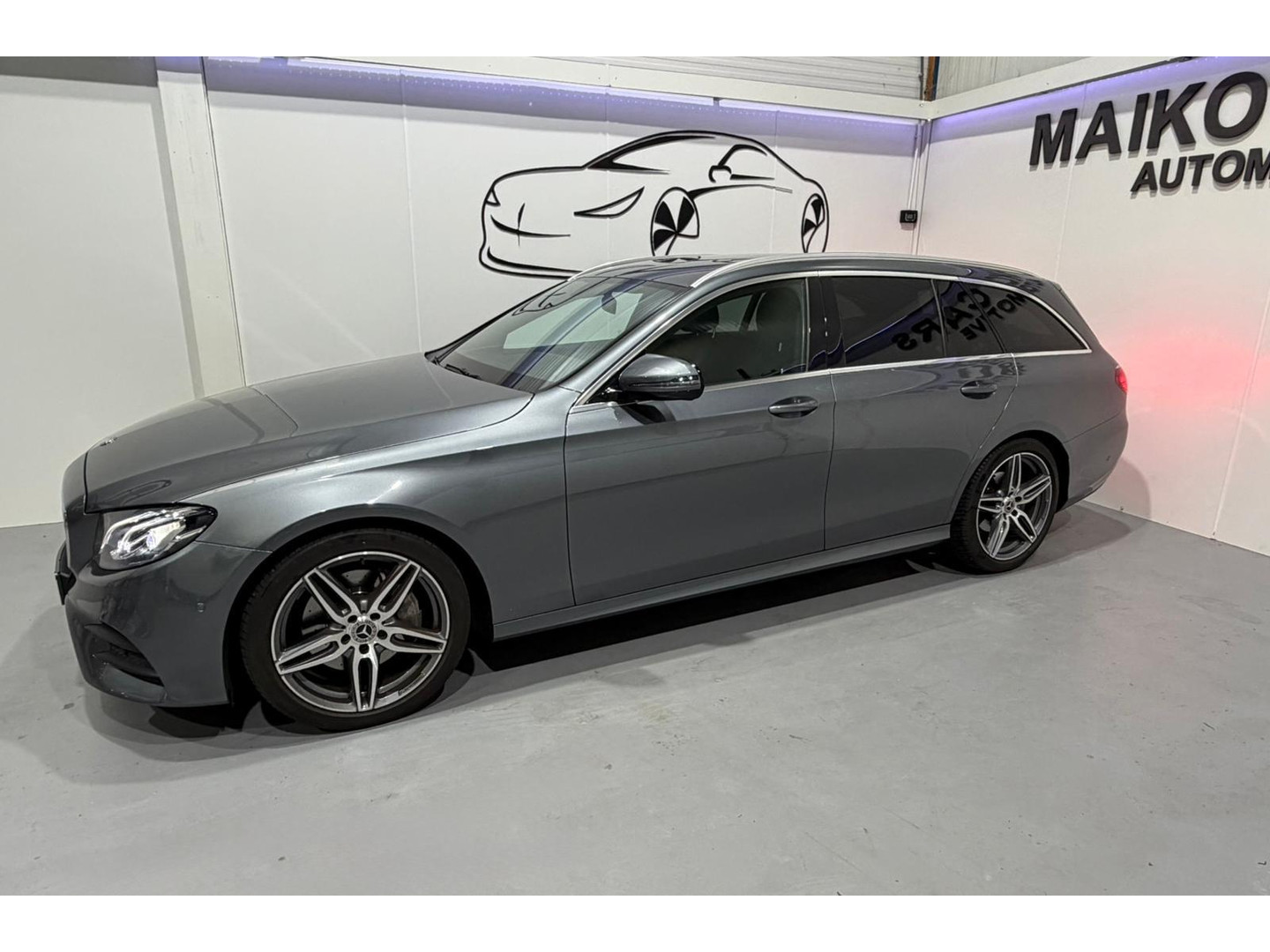 Mercedes-Benz Mercedes-Benz