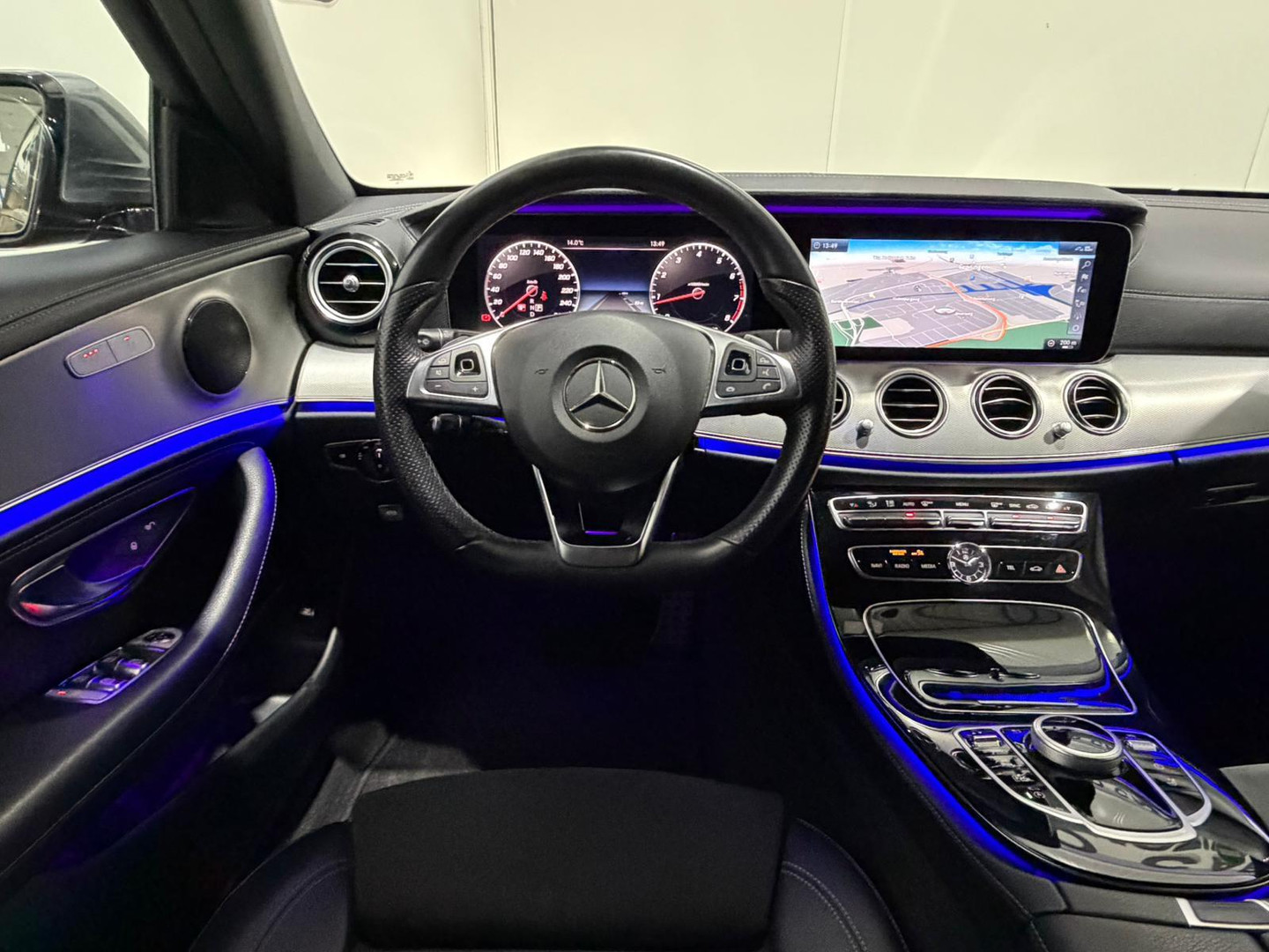 Mercedes-Benz Mercedes-Benz