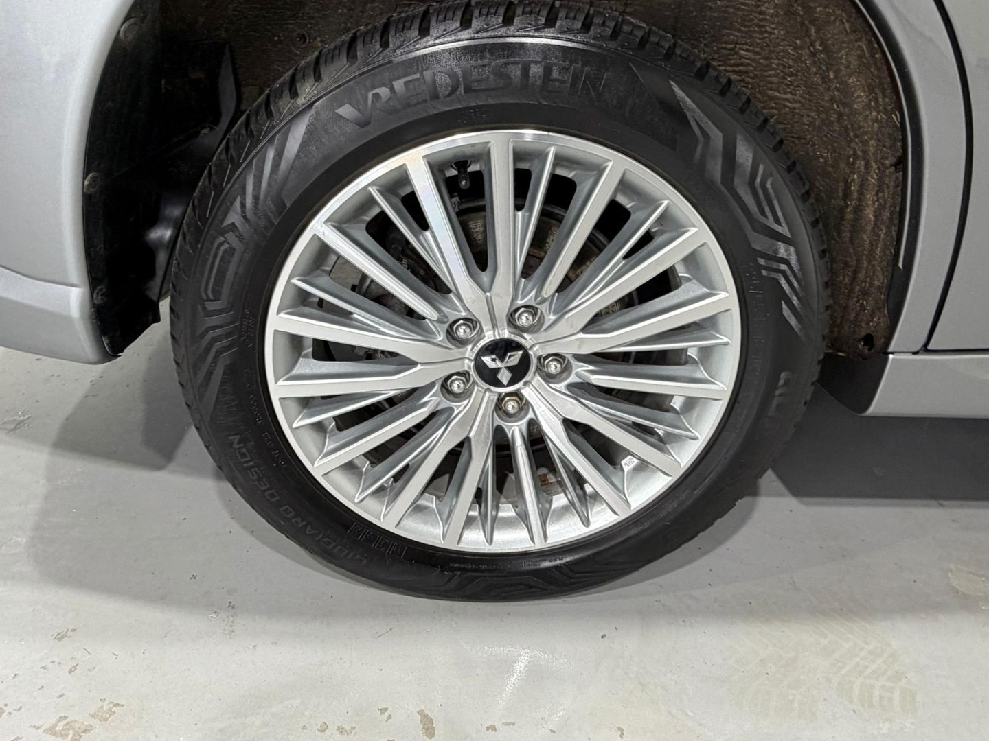 Mitsubishi Mitsubishi