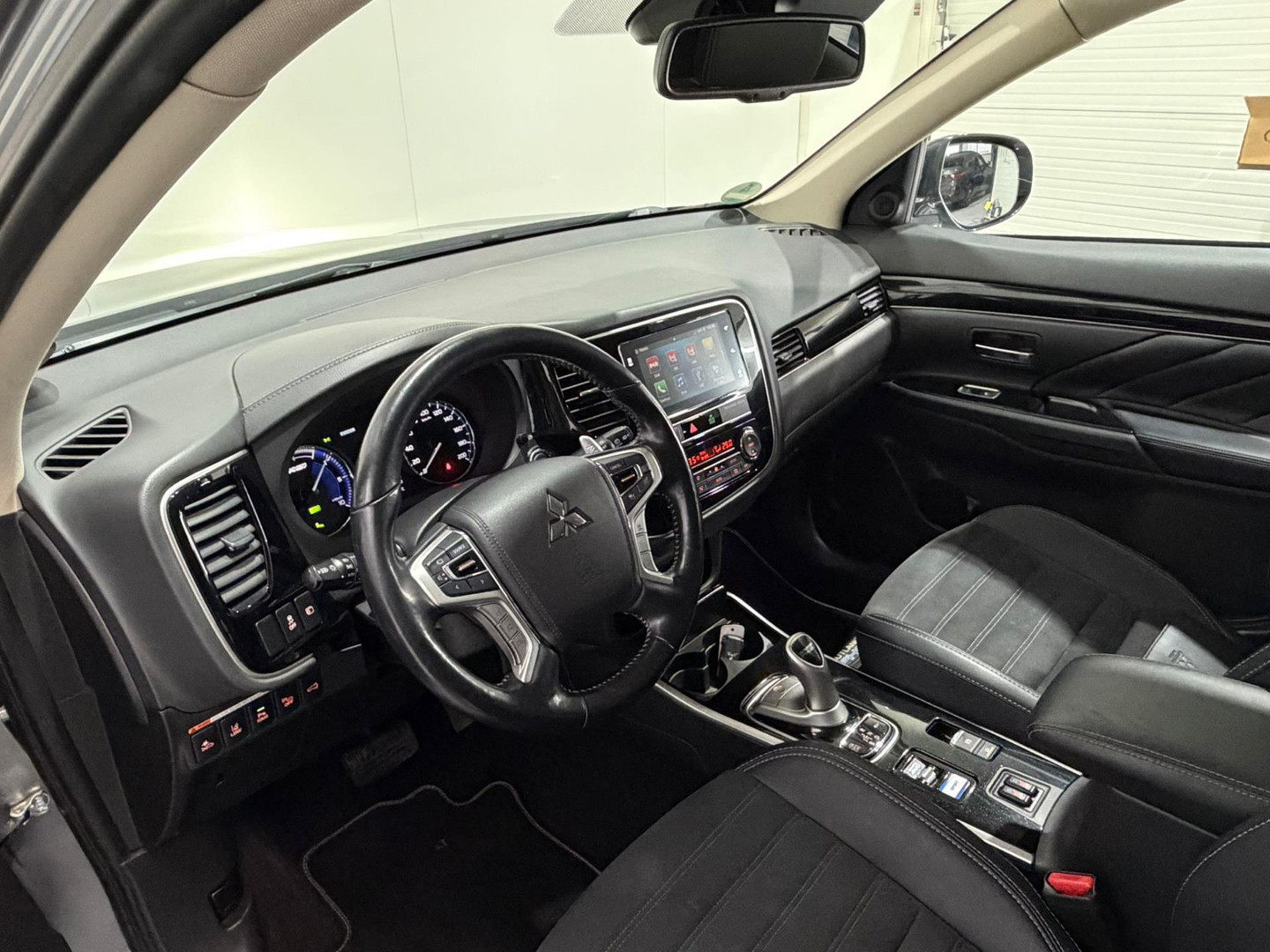 Mitsubishi Mitsubishi