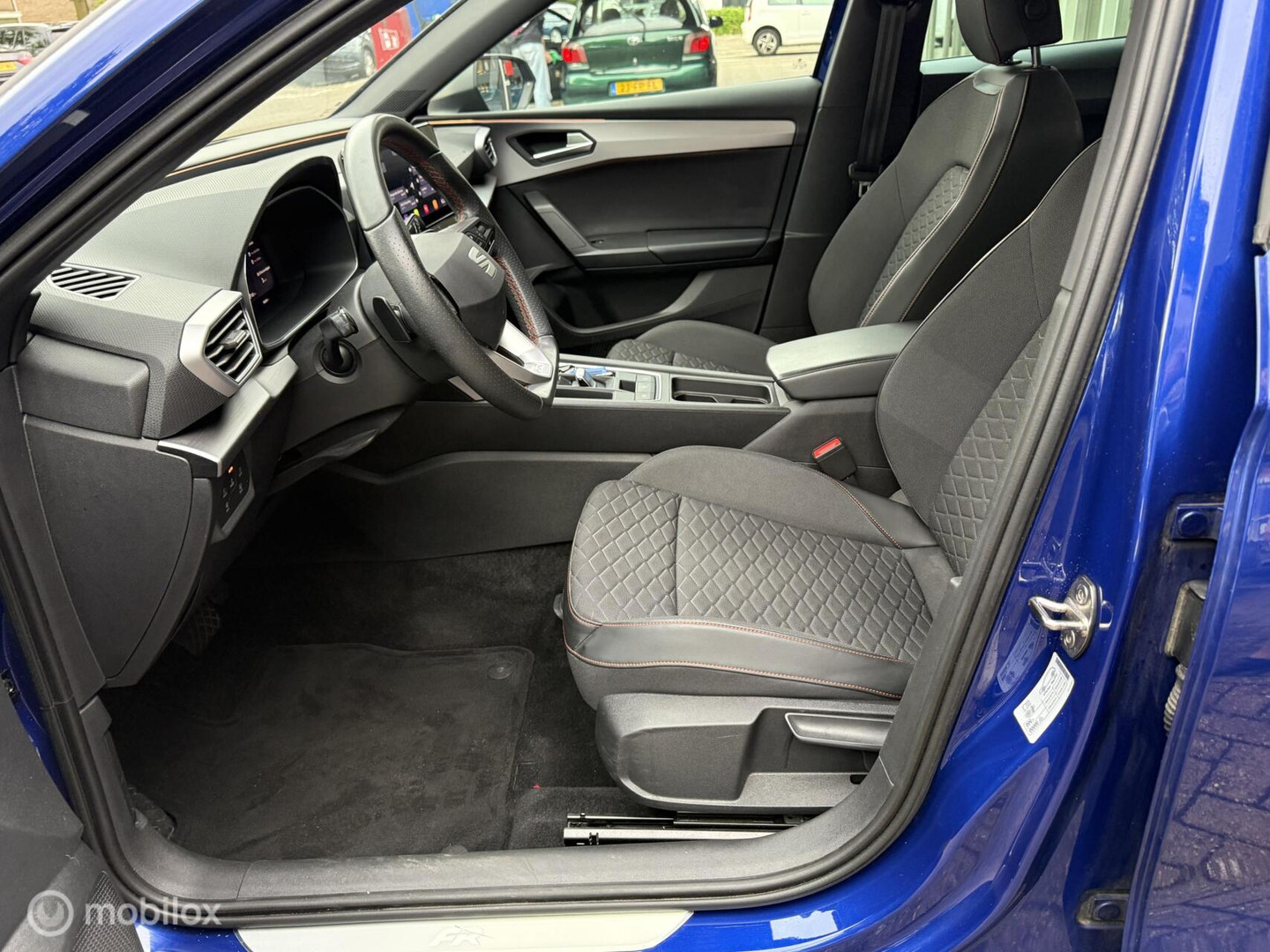 SEAT