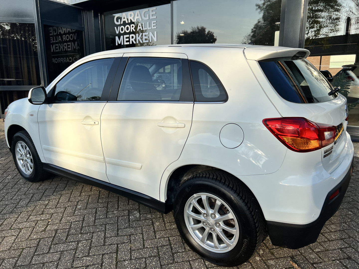 Mitsubishi Mitsubishi