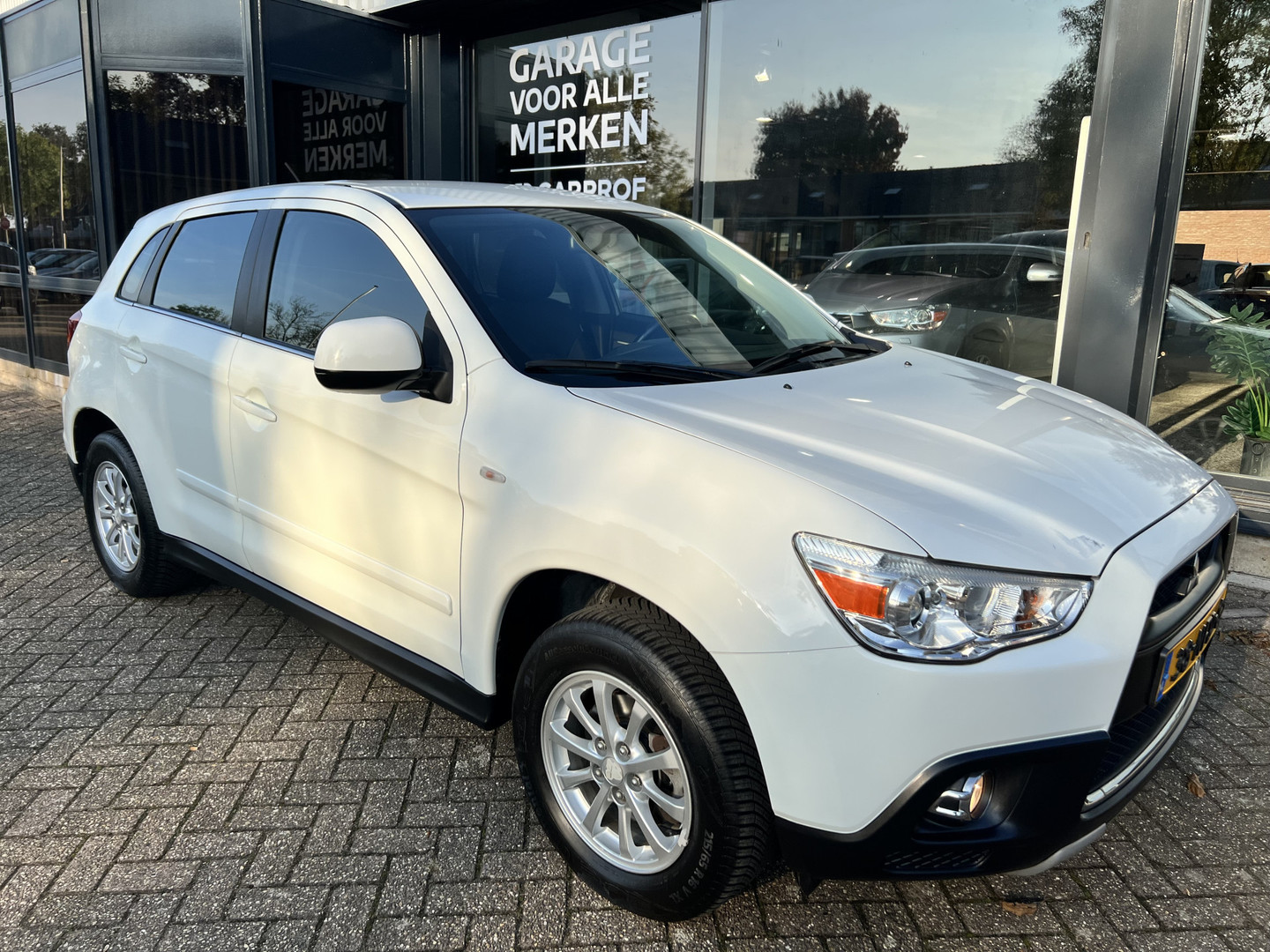 Mitsubishi Mitsubishi