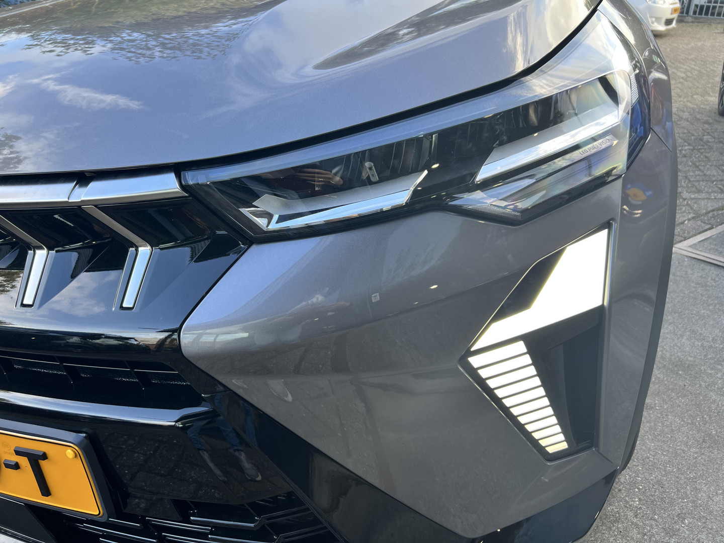 Mitsubishi Mitsubishi