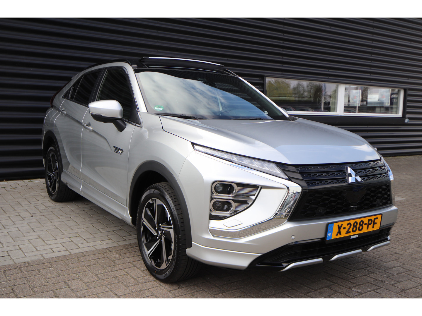Mitsubishi Mitsubishi