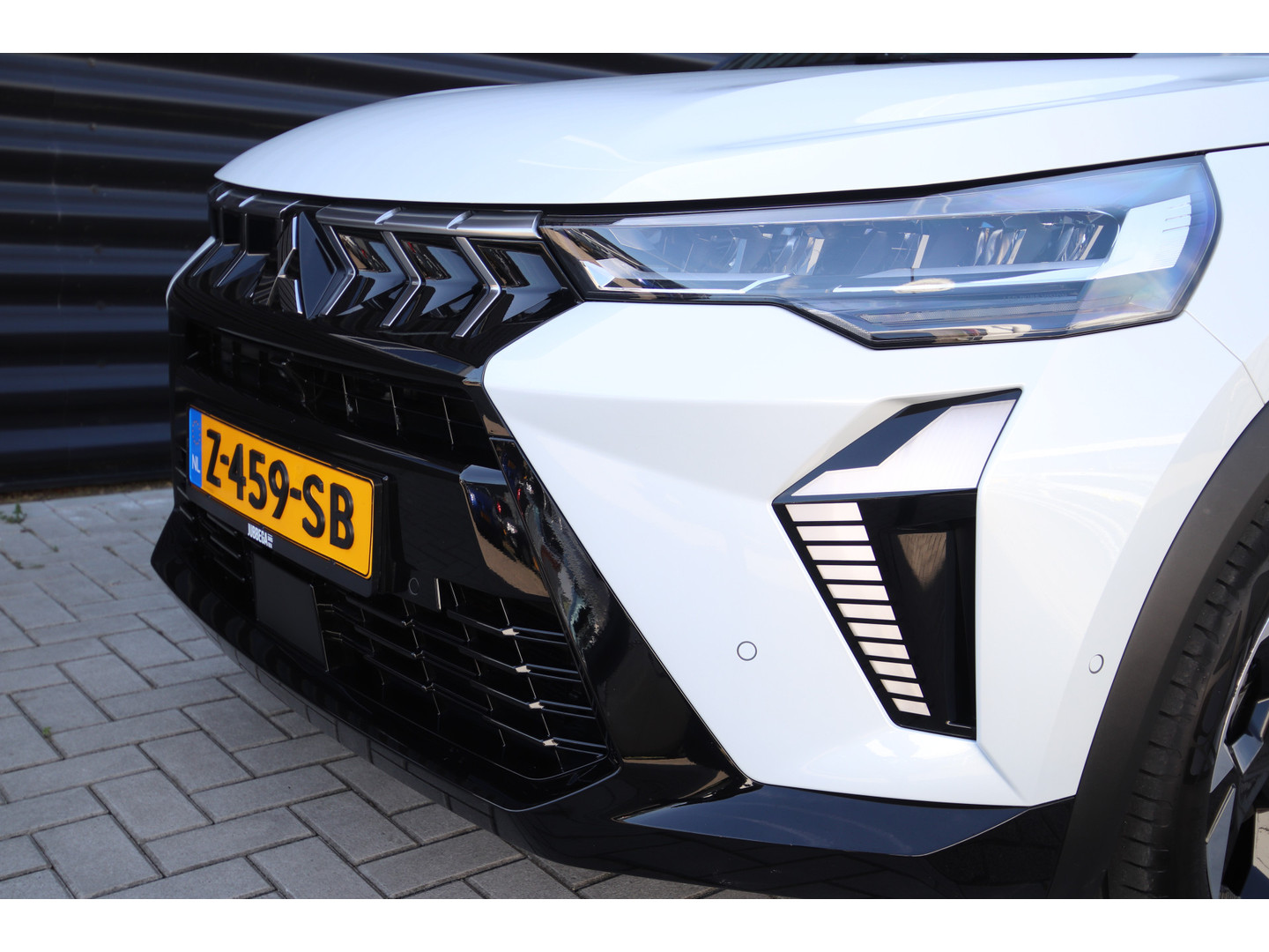 Mitsubishi Mitsubishi