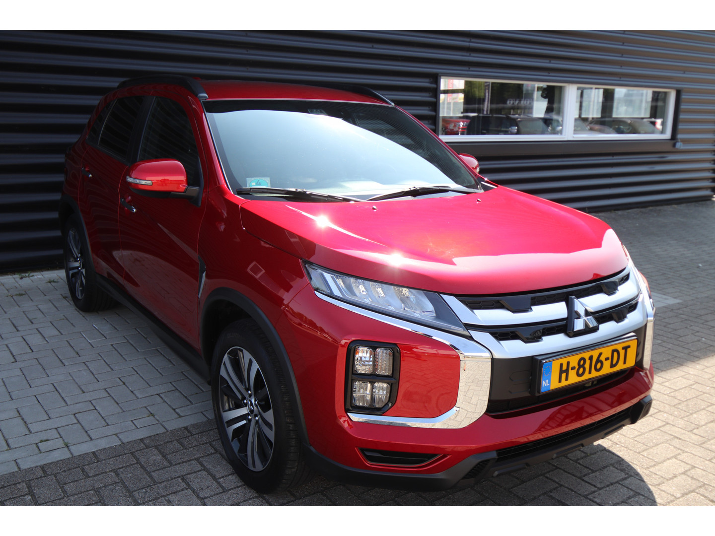 Mitsubishi Mitsubishi