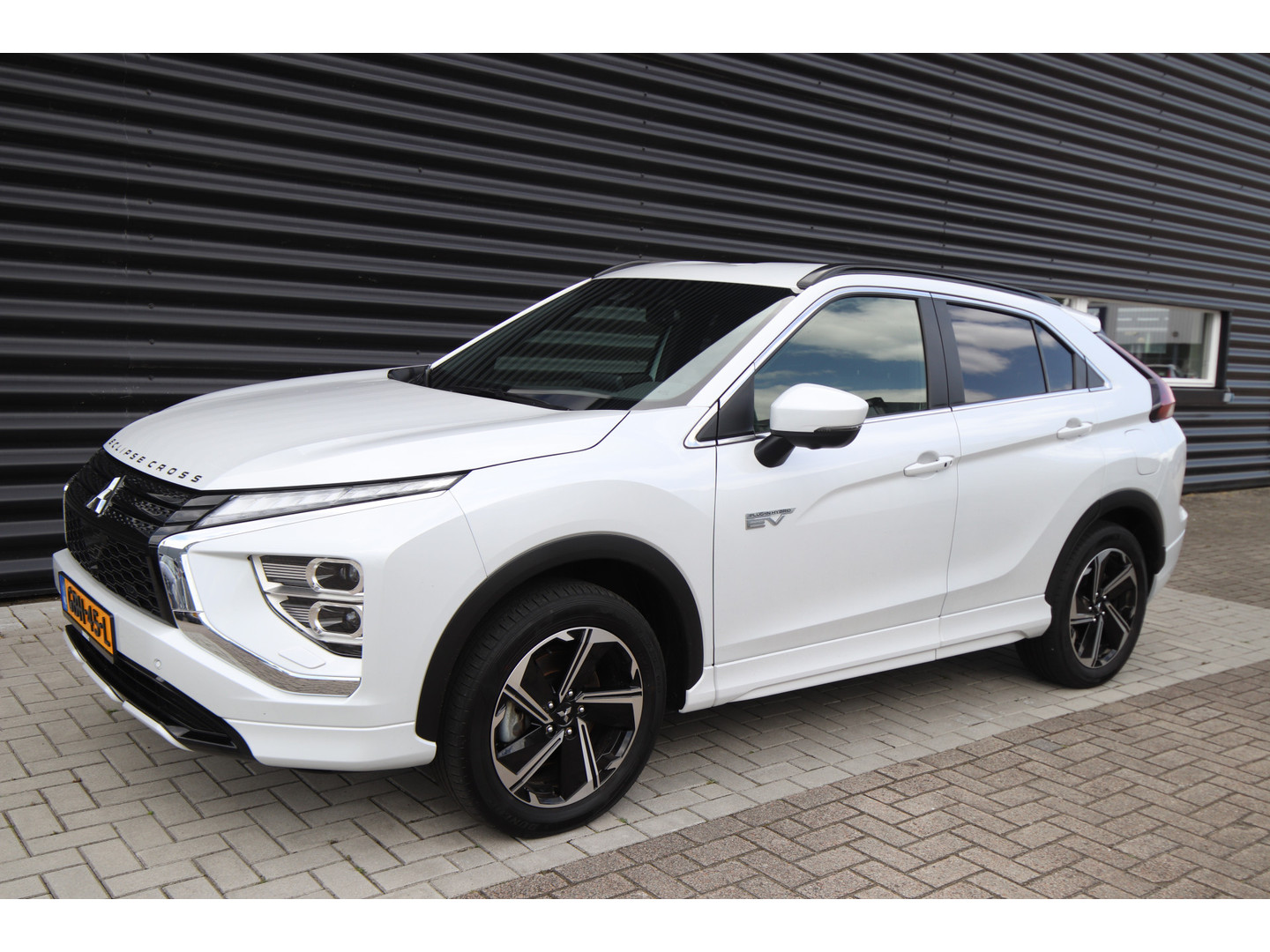 Mitsubishi Mitsubishi