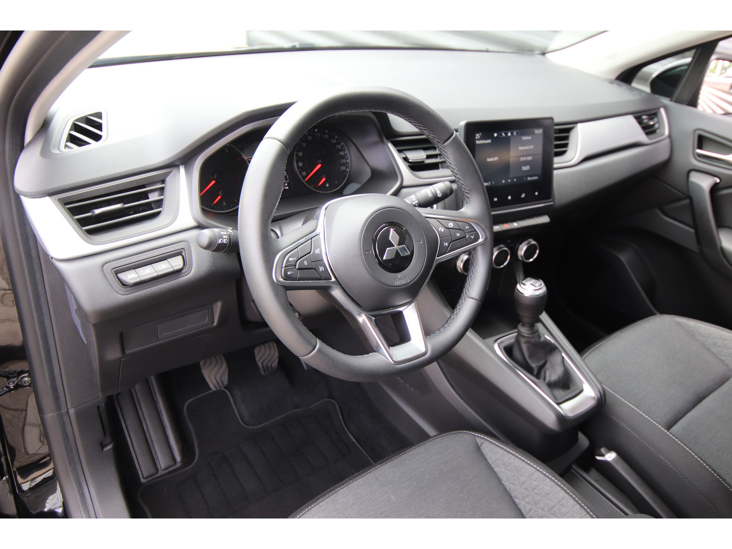 Mitsubishi Mitsubishi