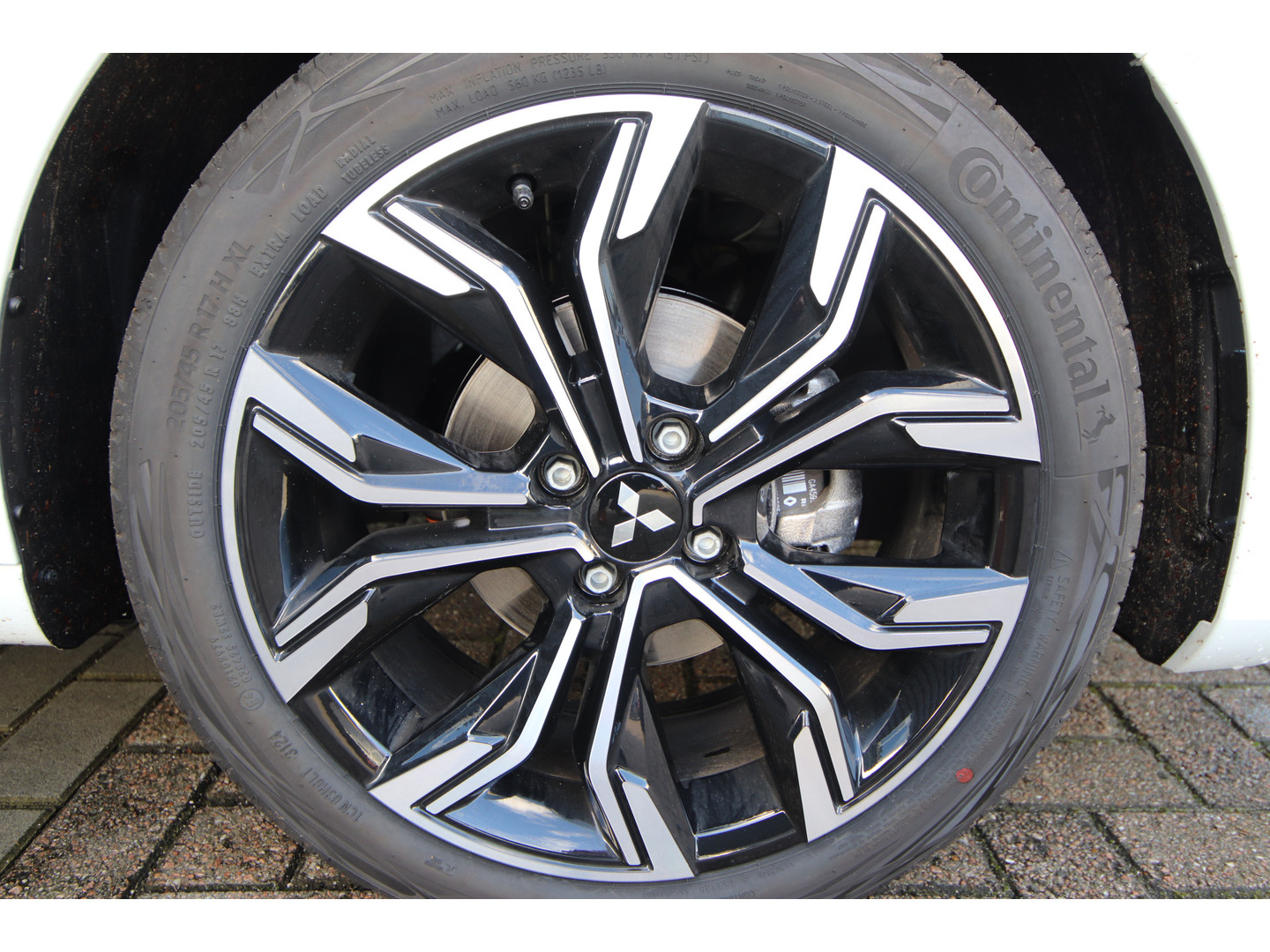 Mitsubishi Mitsubishi