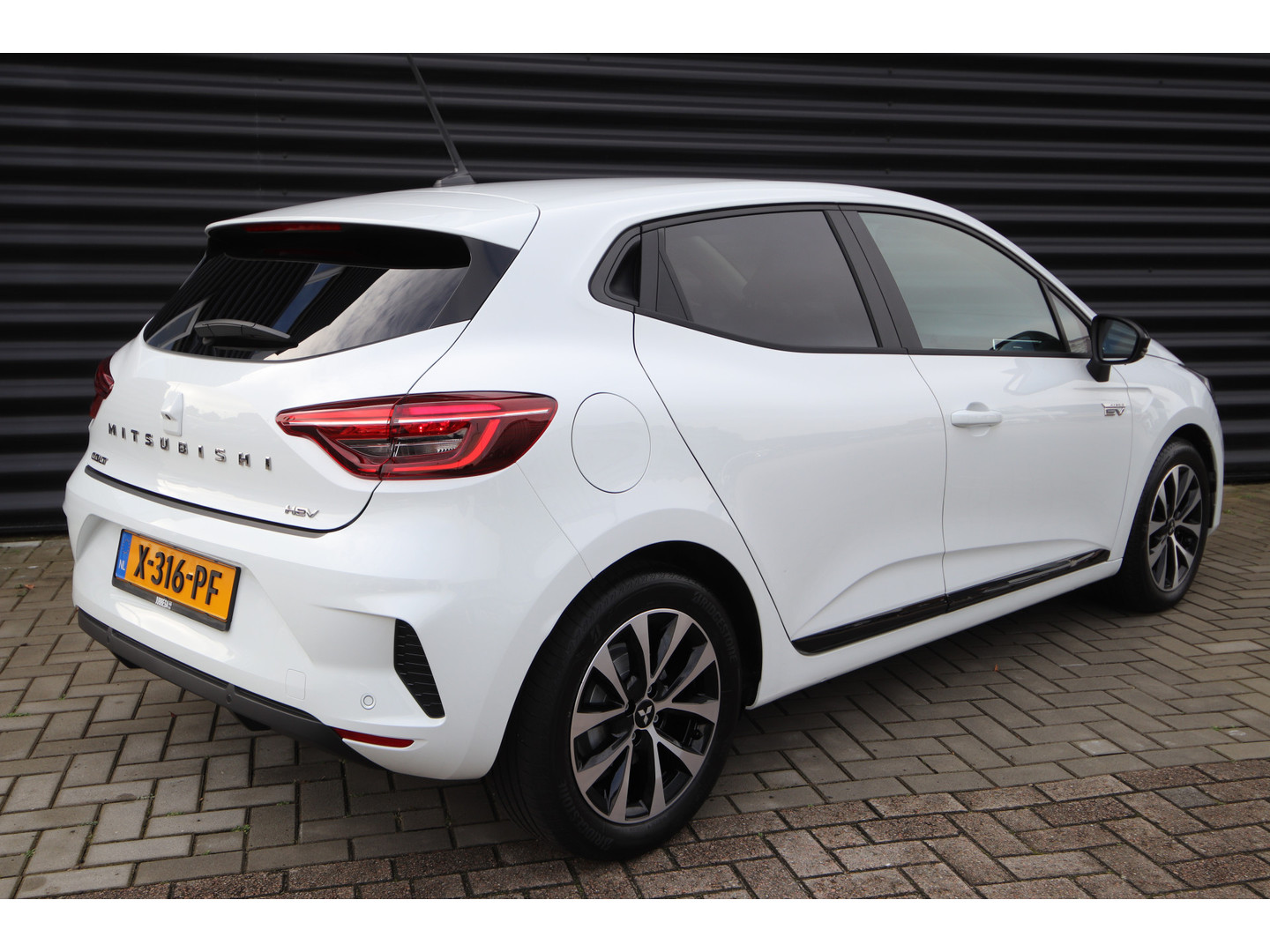 Mitsubishi Mitsubishi