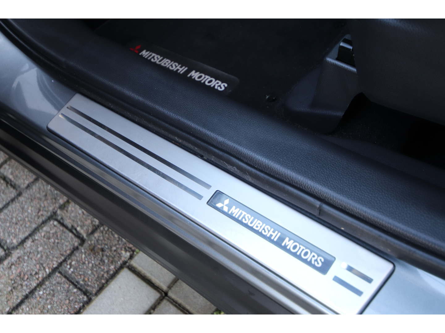 Mitsubishi Mitsubishi