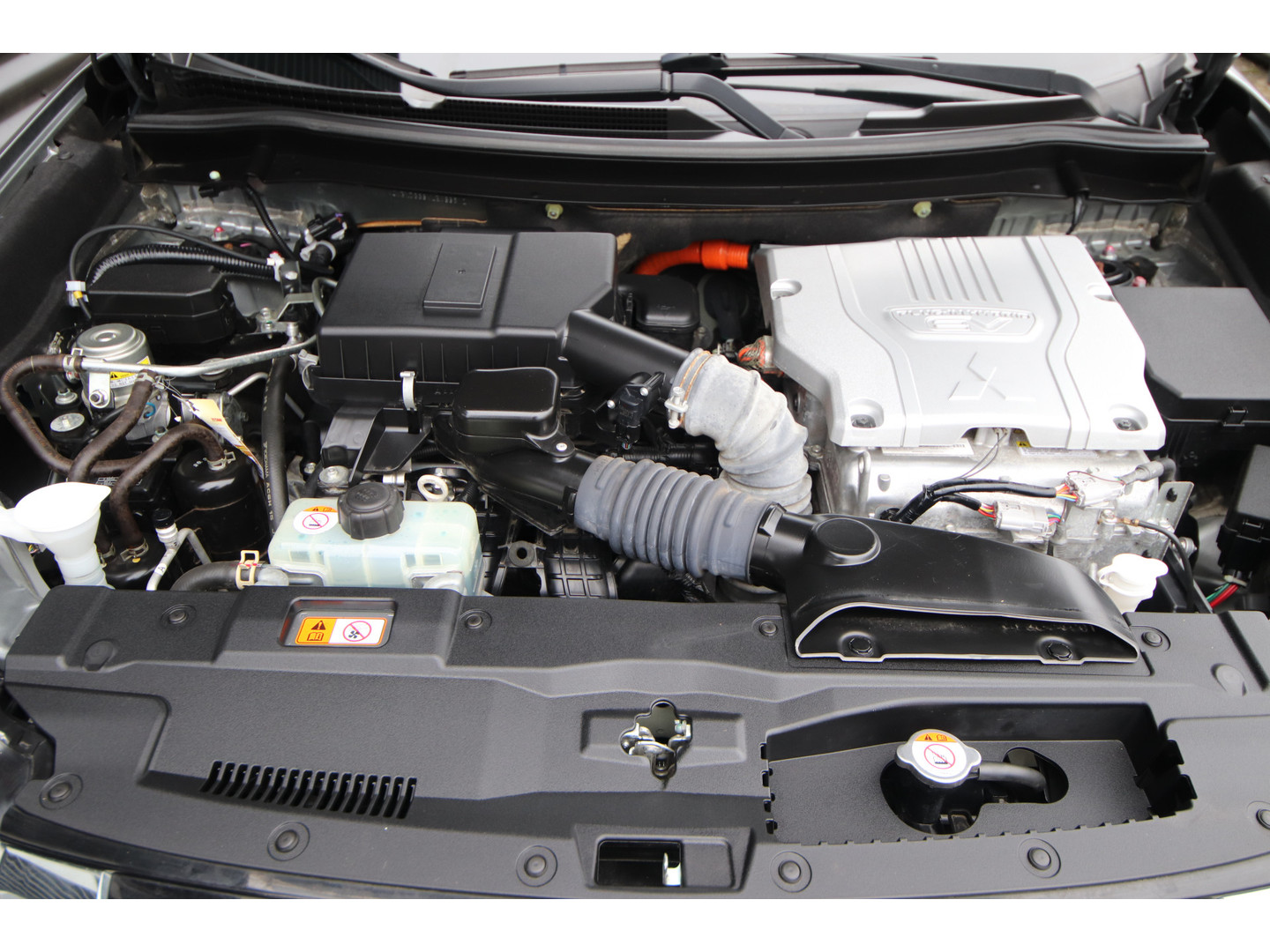 Mitsubishi Mitsubishi