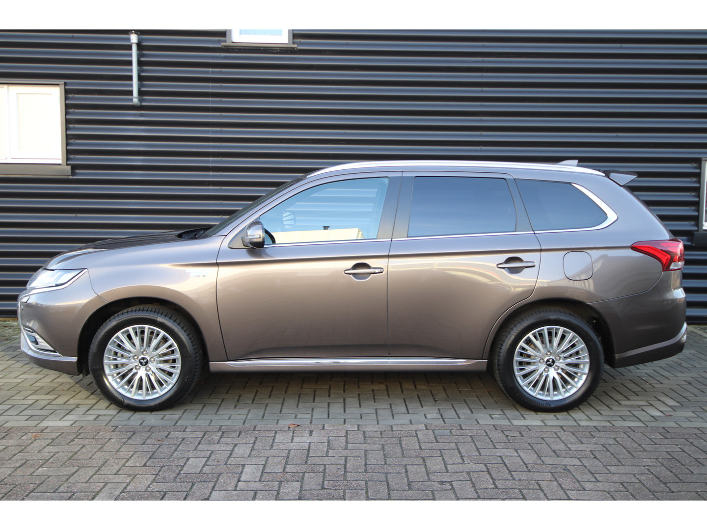 Mitsubishi Mitsubishi