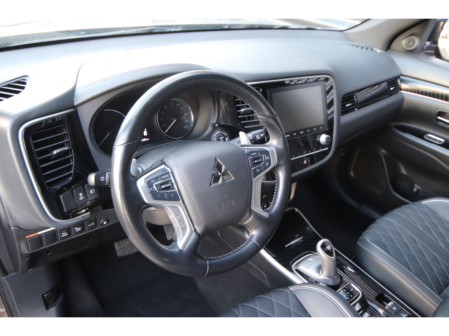 Mitsubishi Mitsubishi