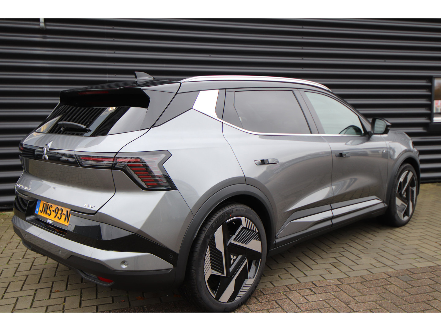 Mitsubishi Mitsubishi